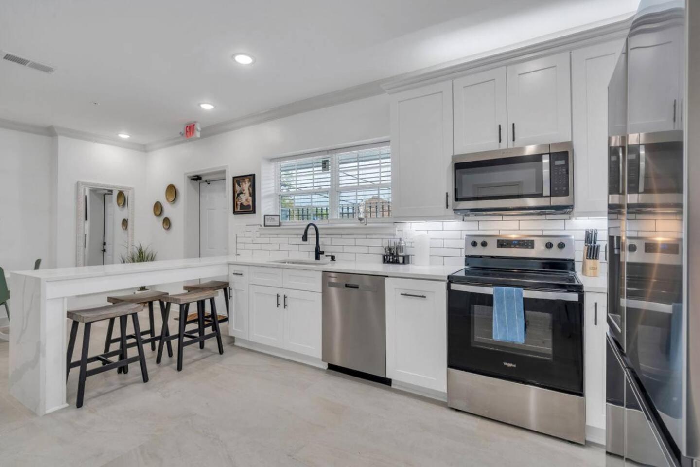 Sleeps 24-Spacious Suites Near Fq W Pool New Orleans Exterior photo