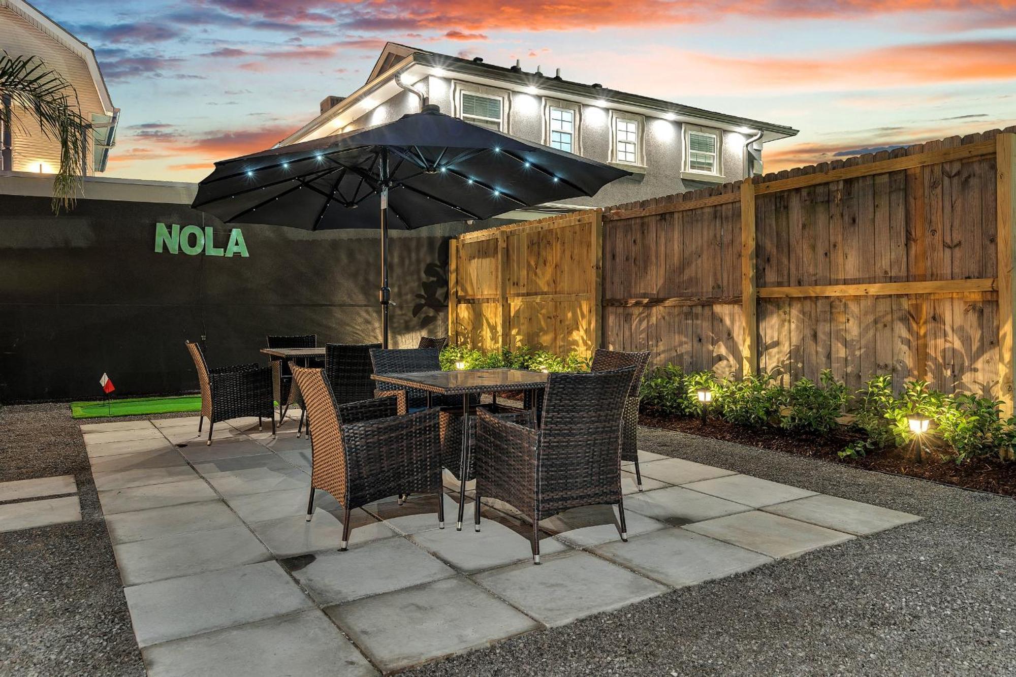 Sleeps 24-Spacious Suites Near Fq W Pool New Orleans Exterior photo