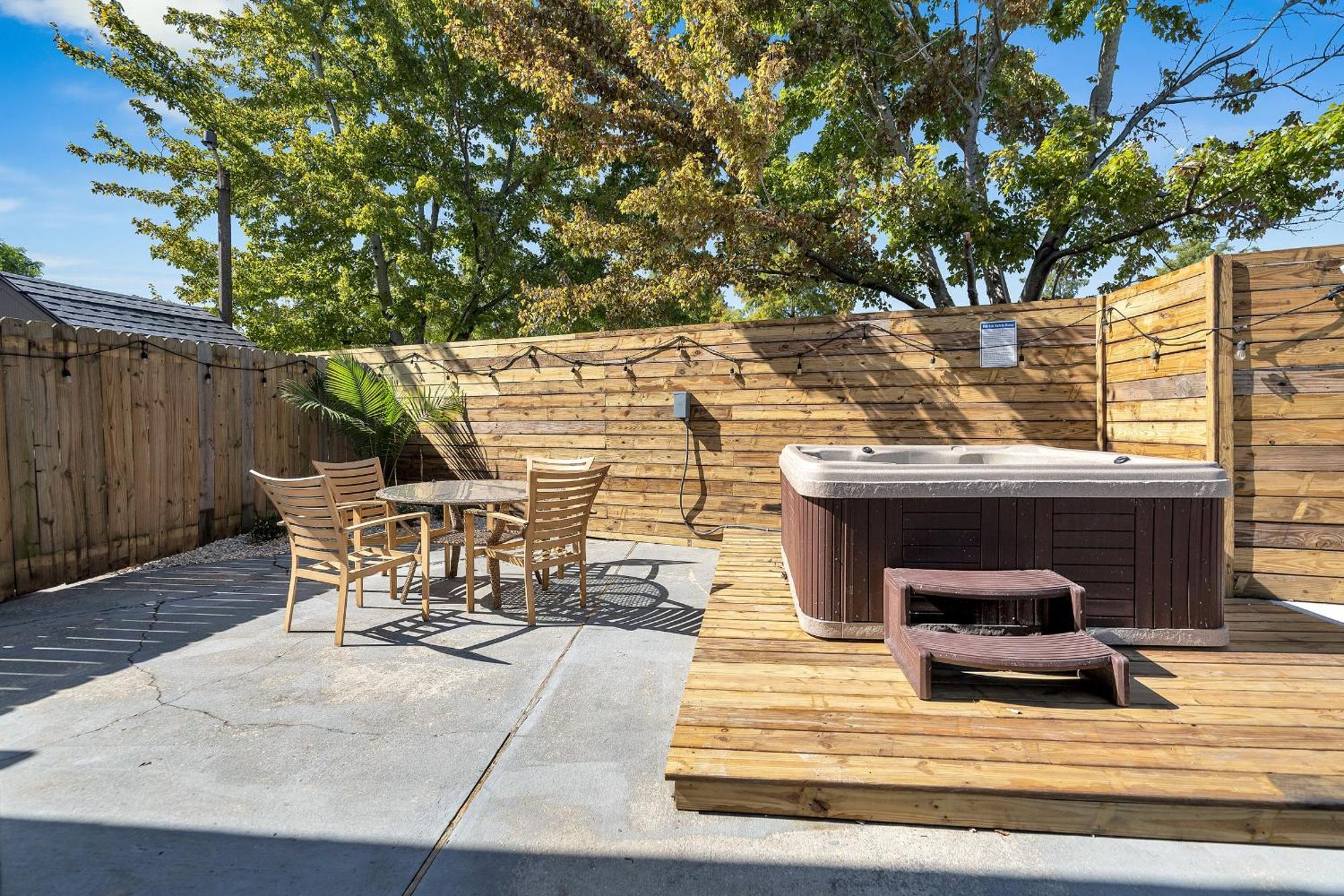 Sleeps 24-Spacious Suites Near Fq W Pool New Orleans Exterior photo